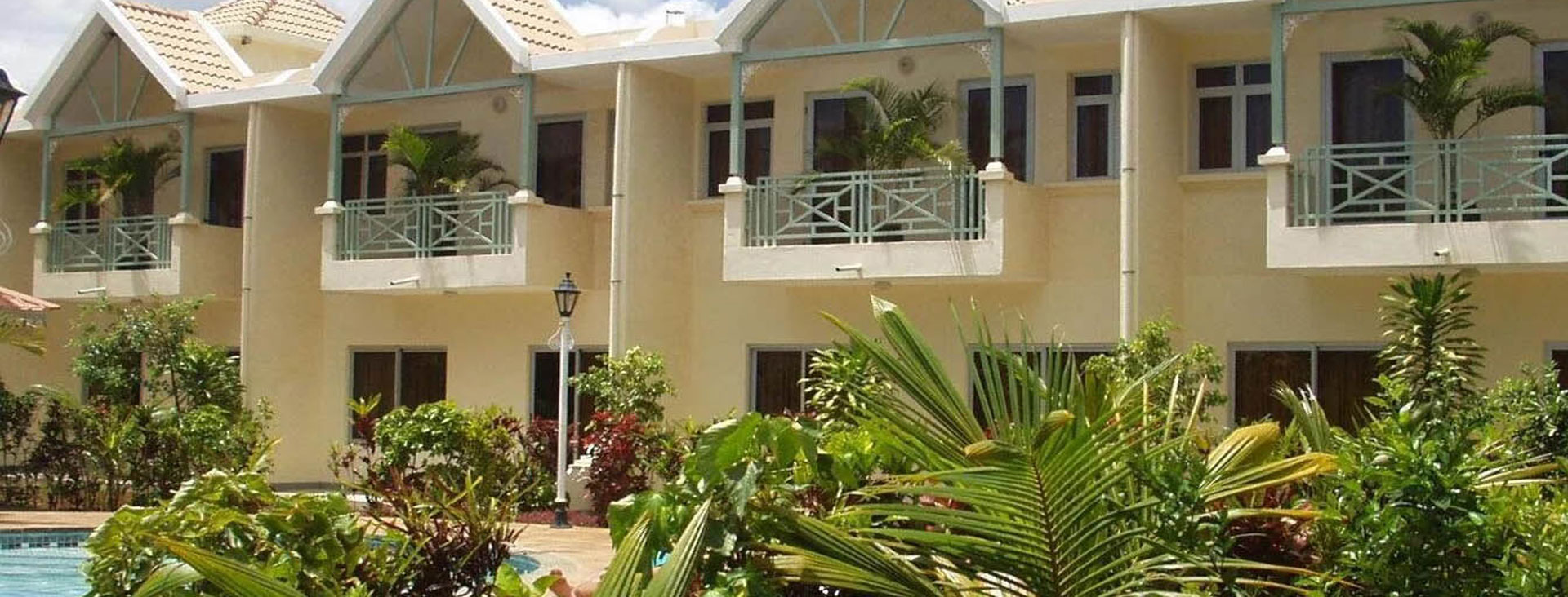 Sandy Cove Villa Duplex apartments 